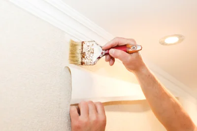 Pose de papier peint à Esteil — revêtements muraux et toiles de verre